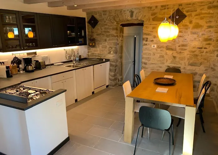 Dom wakacyjny Magic Mola *